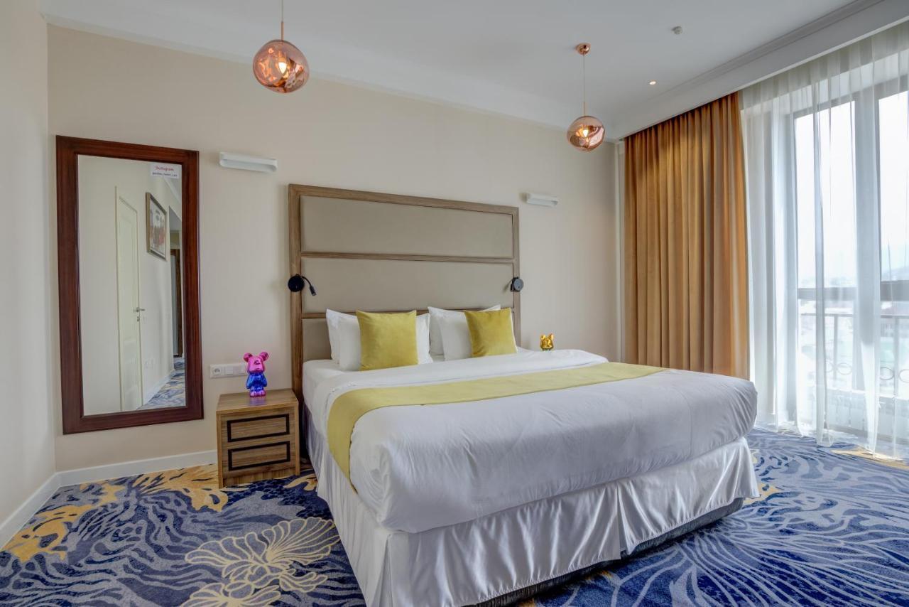 Garden Hotel & Spa Biszkek Zewnętrze zdjęcie