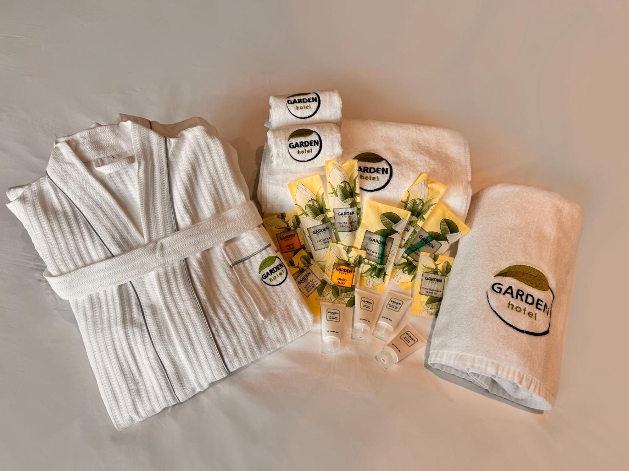 Garden Hotel & Spa Biszkek Zewnętrze zdjęcie