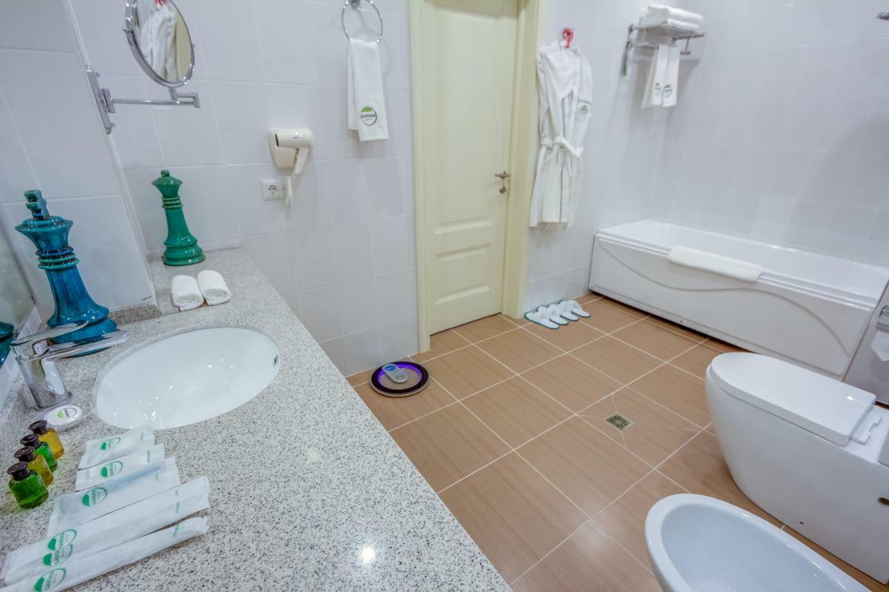 Garden Hotel & Spa Biszkek Zewnętrze zdjęcie