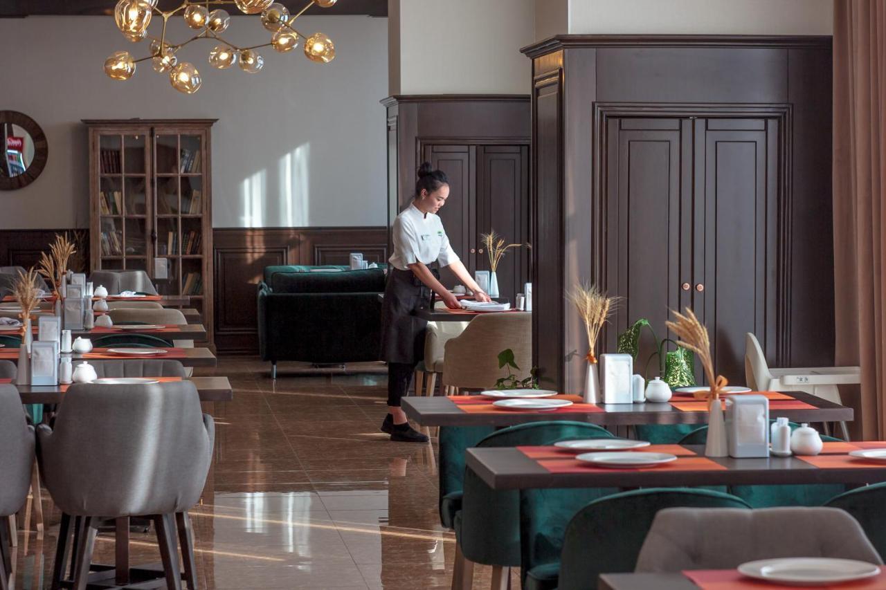 Garden Hotel & Spa Biszkek Zewnętrze zdjęcie