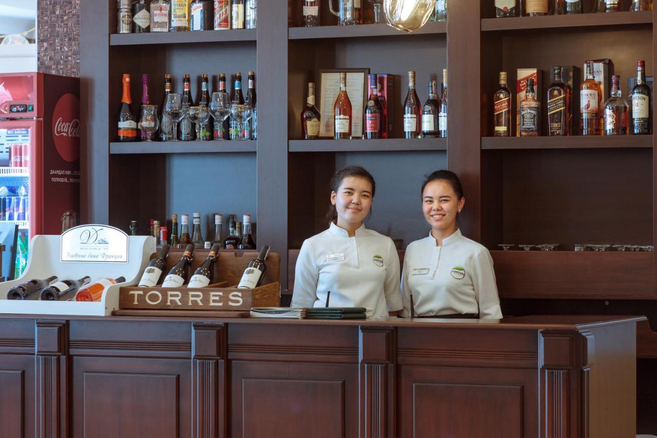 Garden Hotel & Spa Biszkek Zewnętrze zdjęcie